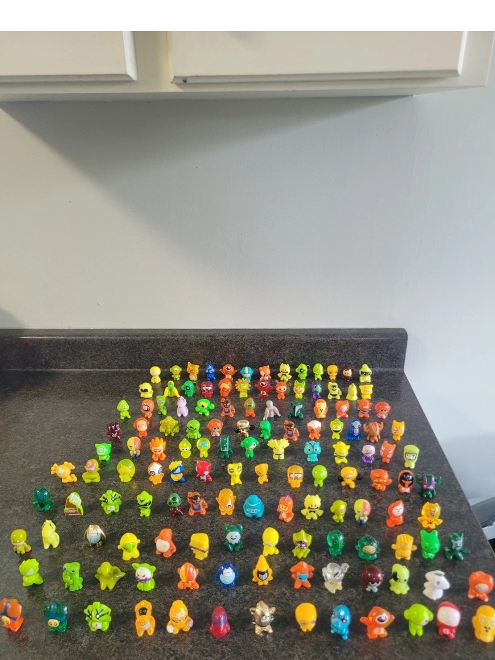 GoGo ! Crazy Bones Lot ( 133)